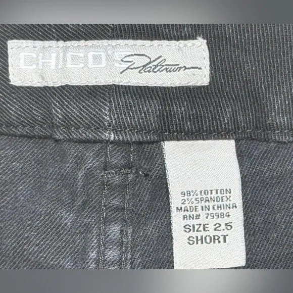 Chicos Platinum Jeans Womens 2.5S 14 L Black
Mid Rise Alannah Cropped 34x24.5 - Picture 8 of 8